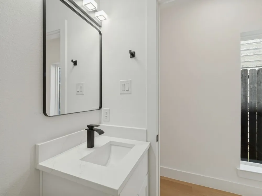 2208 Dyson Street Dallas, TX 75215