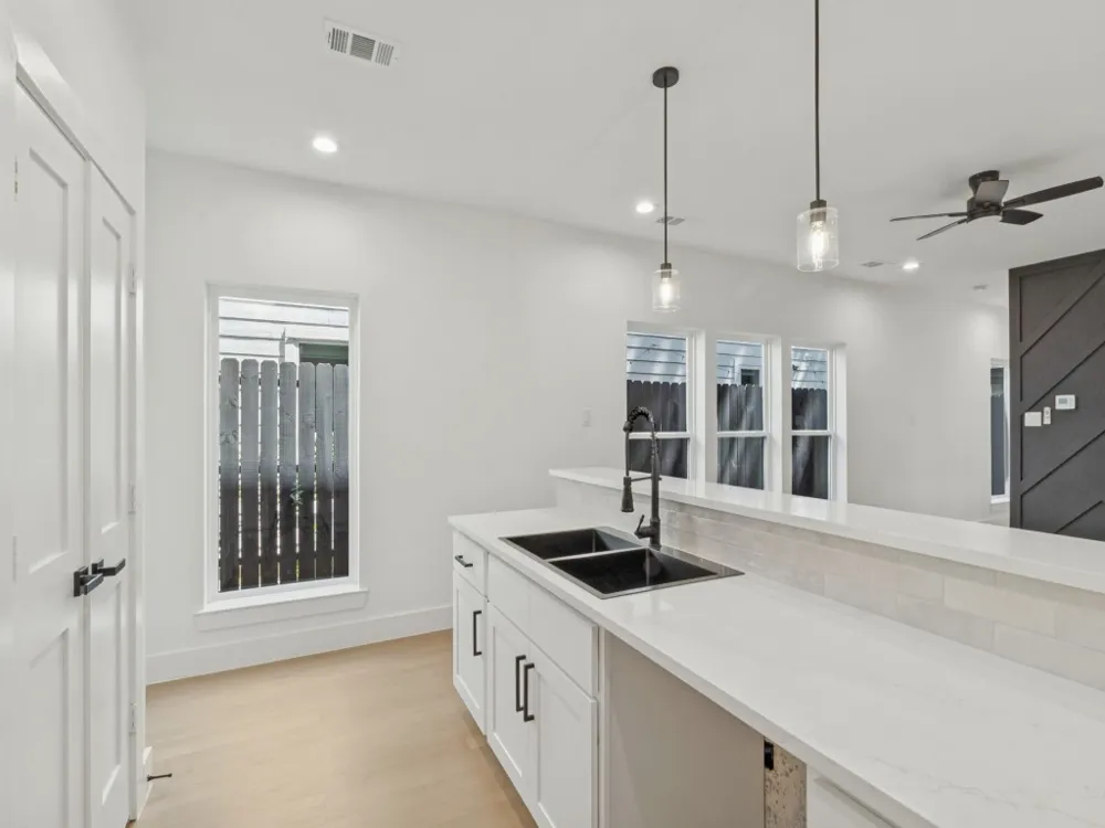 2208 Dyson Street Dallas, TX 75215