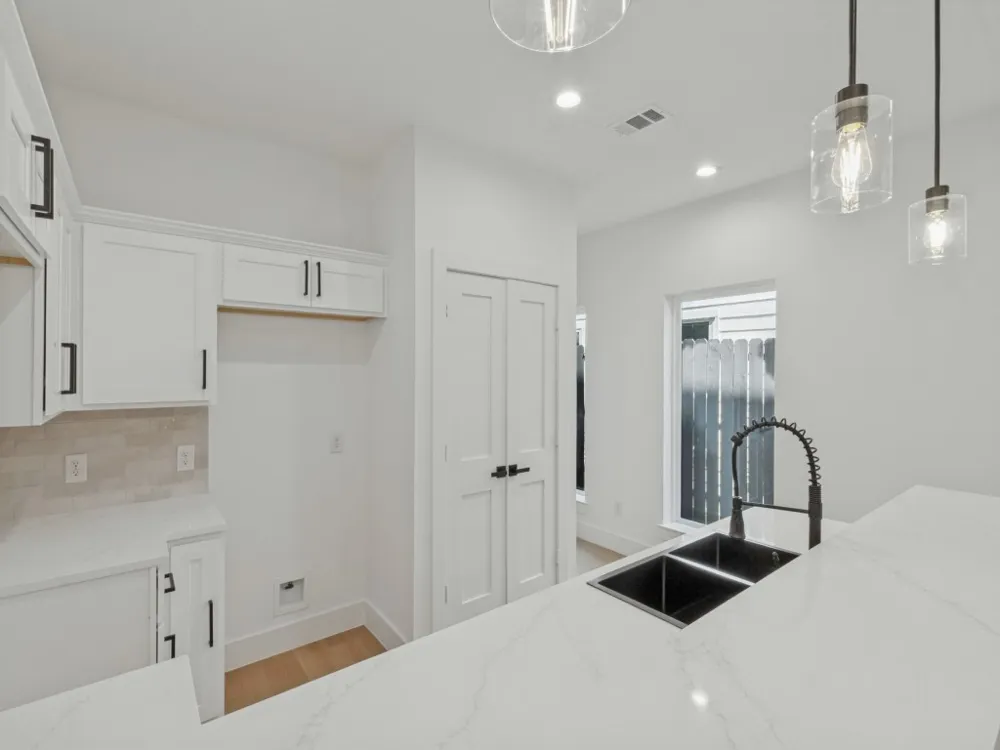 2208 Dyson Street Dallas, TX 75215