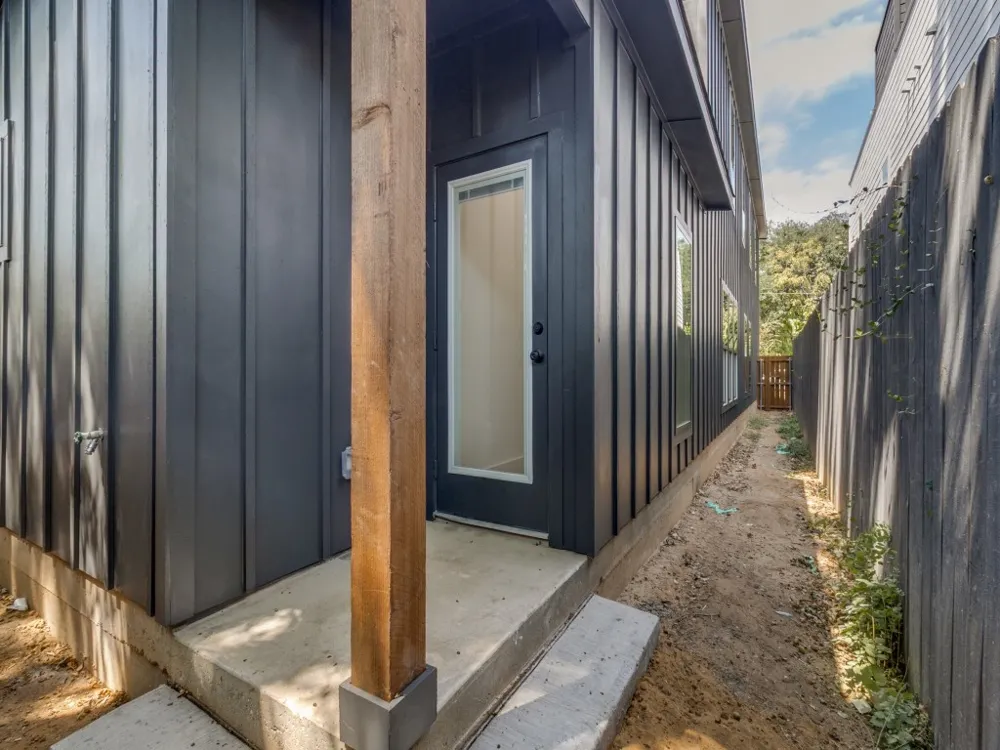 2208 Dyson Street Dallas, TX 75215