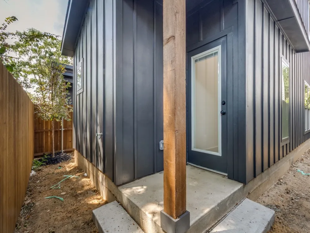 2208 Dyson Street Dallas, TX 75215