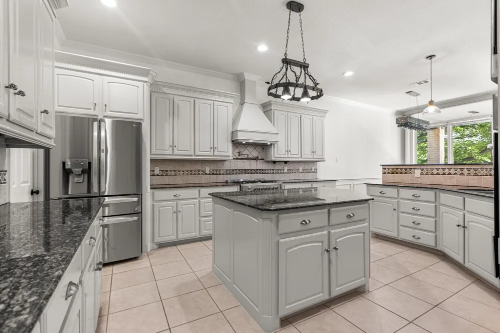 902 Saint George Place DeSoto, TX 75115