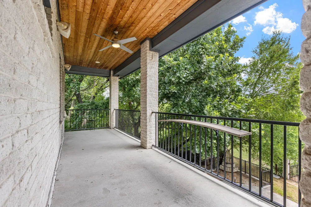 902 Saint George Place DeSoto, TX 75115