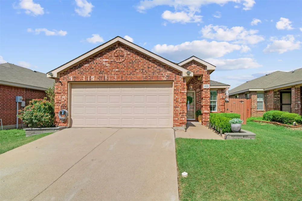 4036 Eagle Drive Heartland, TX 75126