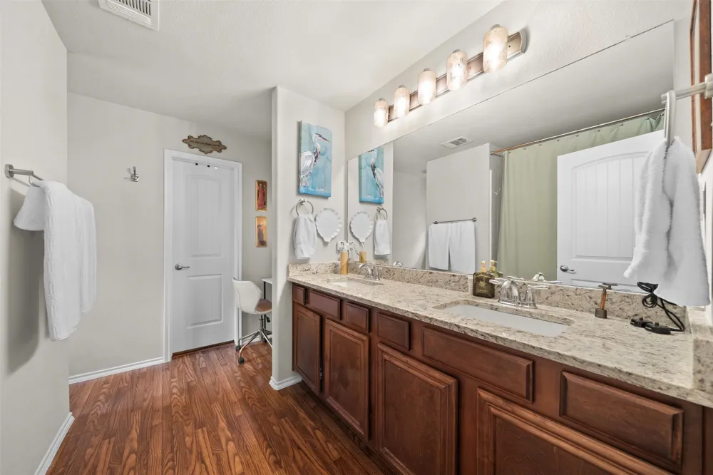 4036 Eagle Drive Heartland, TX 75126