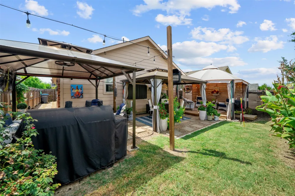 4036 Eagle Drive Heartland, TX 75126