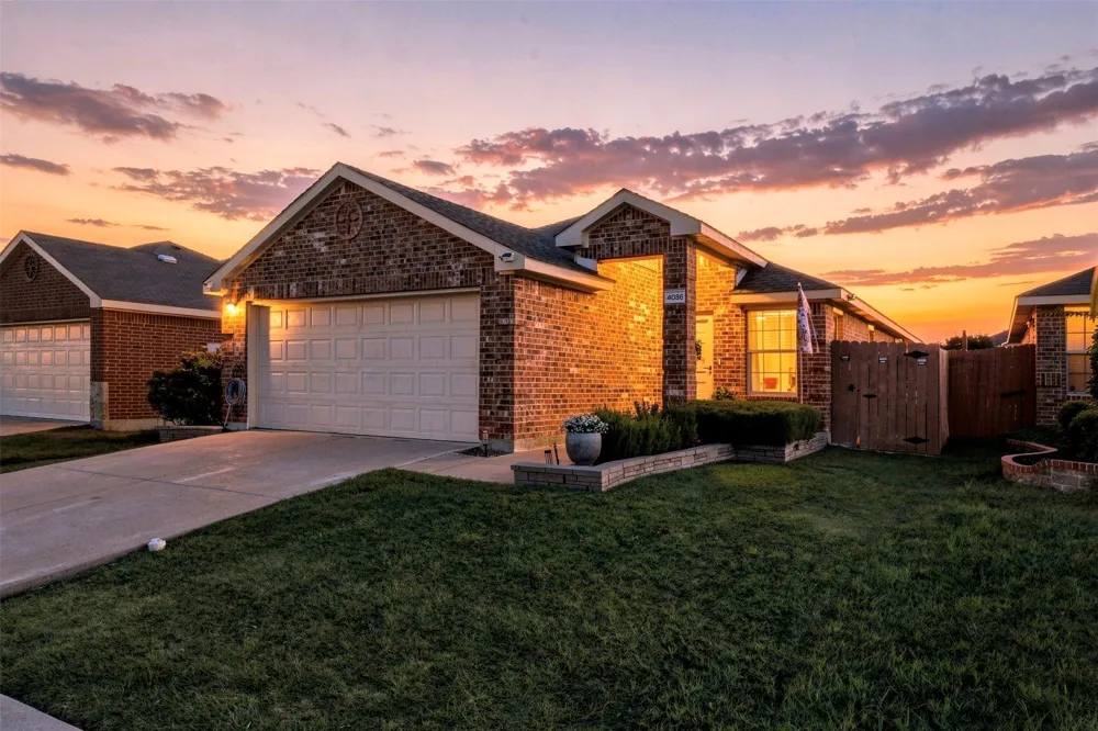 4036 Eagle Drive Heartland, TX 75126