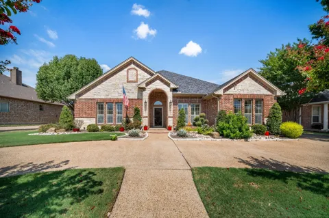 811 Amherst Drive