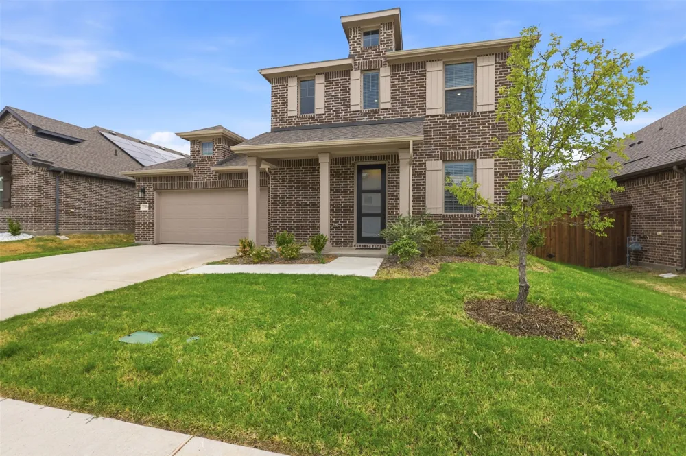 1308 Parkdale Street Forney, TX 75126