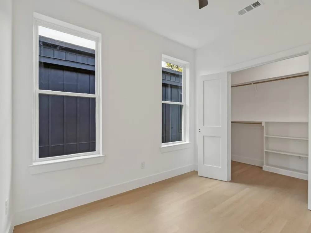 2206 Dyson Street Dallas, TX 75215