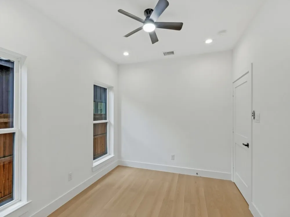 2206 Dyson Street Dallas, TX 75215