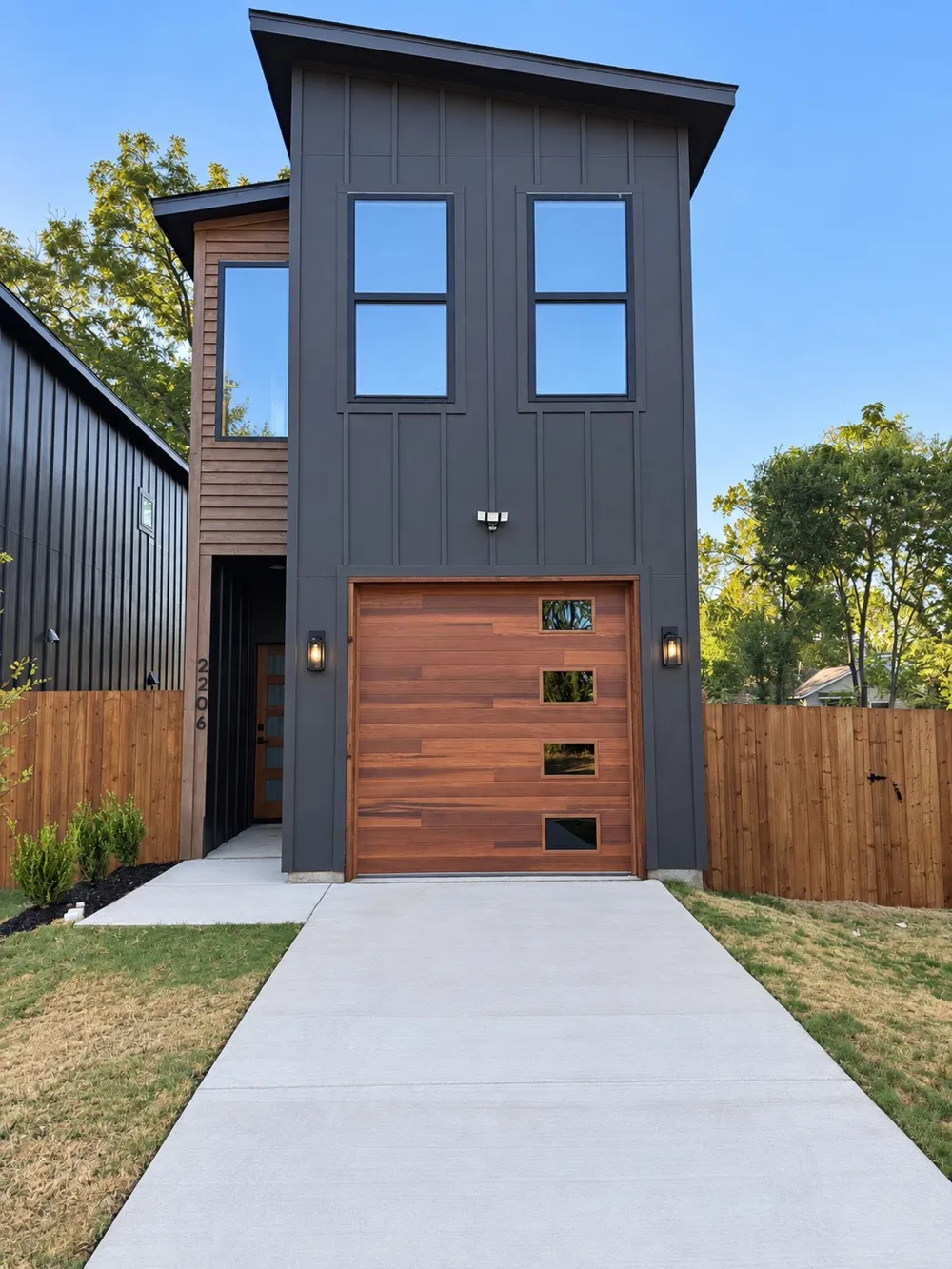 2206 Dyson Street Dallas, TX 75215