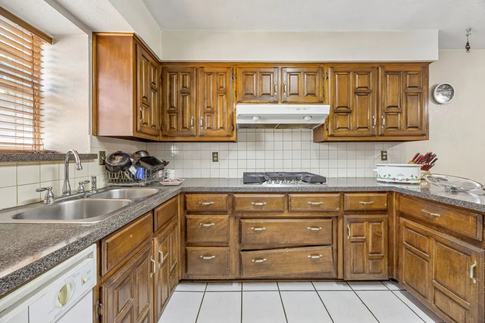1701 East Spring Valley Road Richardson, TX 75081