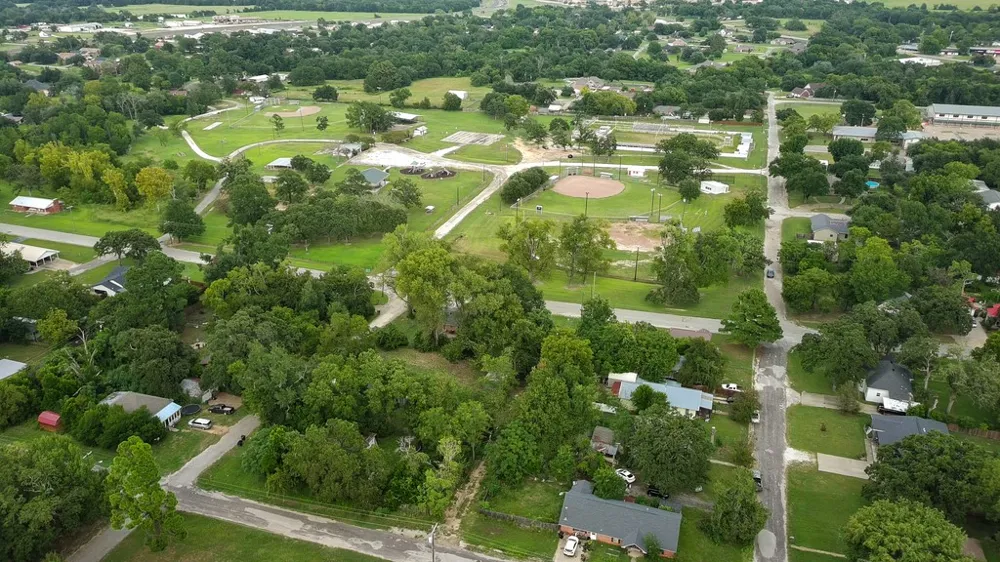 706 Spruce Street Teague, TX 75860