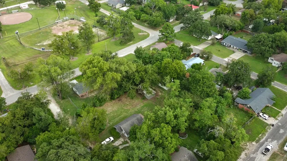 706 Spruce Street Teague, TX 75860