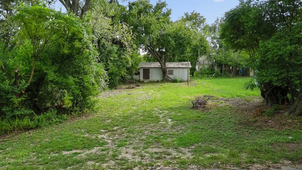 706 Spruce Street Teague, TX 75860