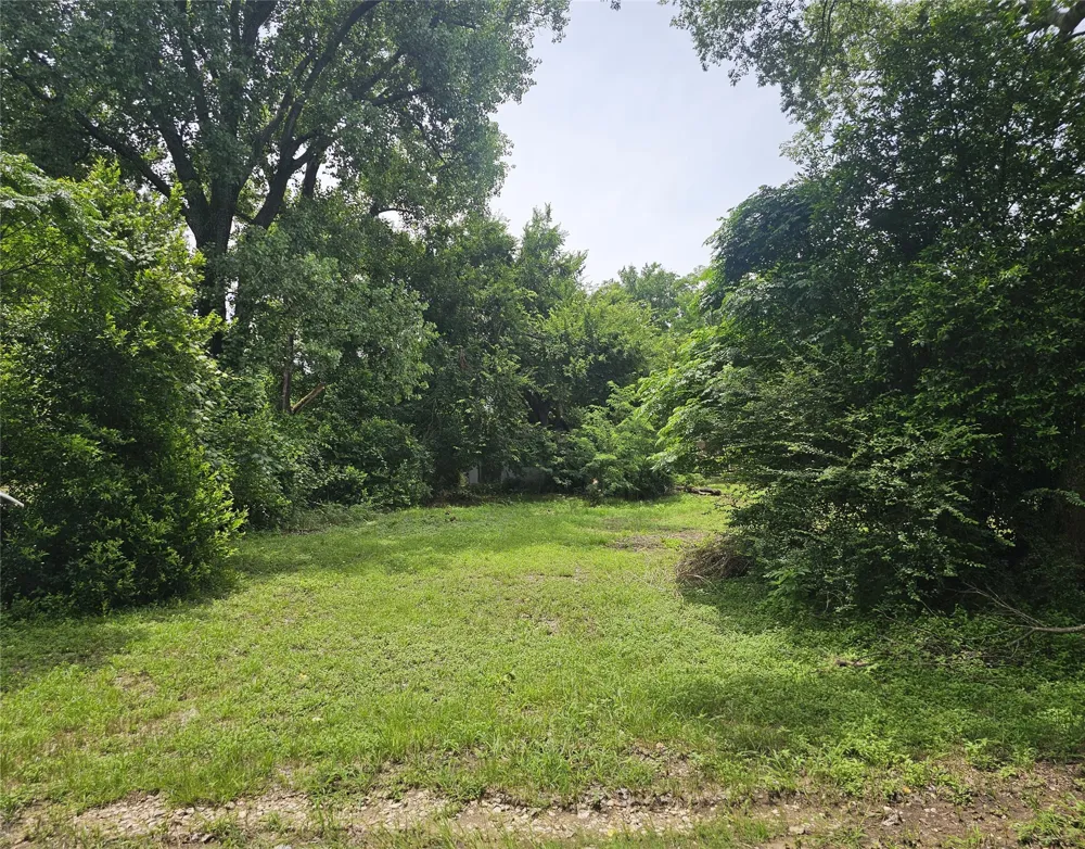 706 Spruce Street Teague, TX 75860