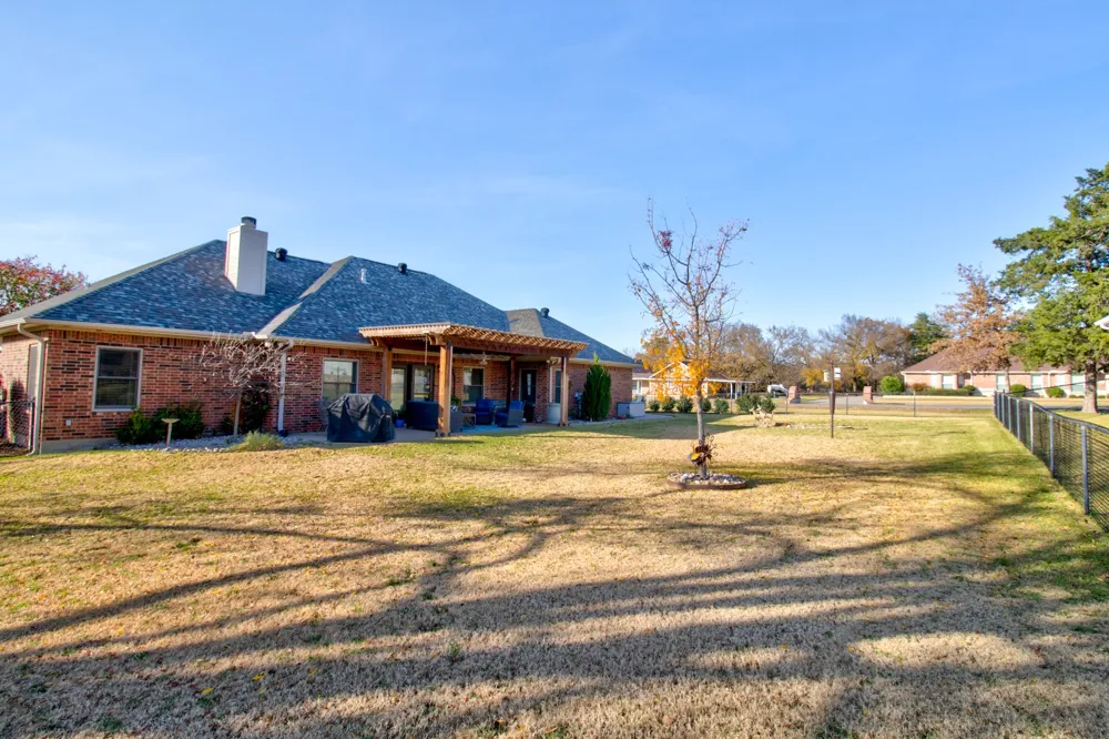 1321 Kiowa Drive E Lake Kiowa, TX 76240