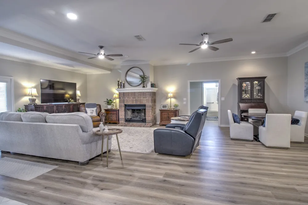 1321 Kiowa Drive E Lake Kiowa, TX 76240