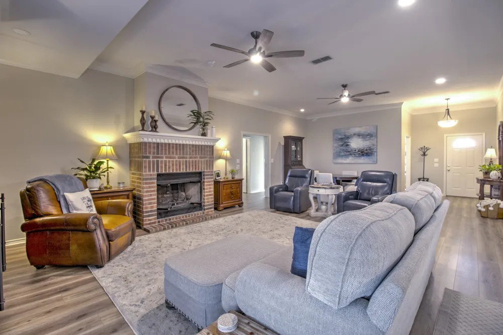 1321 Kiowa Drive E Lake Kiowa, TX 76240