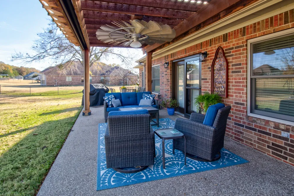 1321 Kiowa Drive E Lake Kiowa, TX 76240