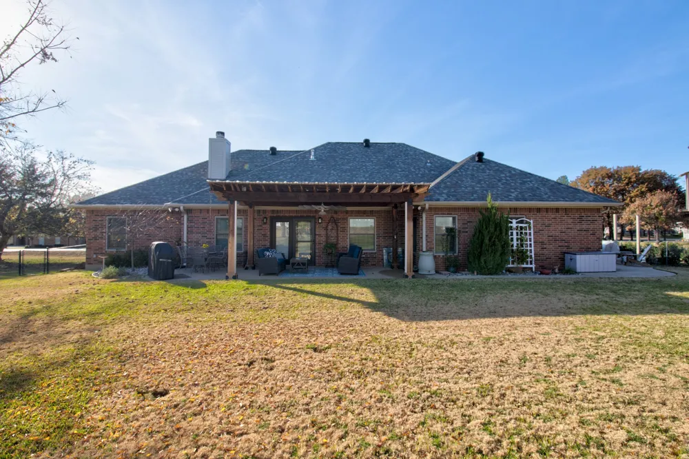 1321 Kiowa Drive E Lake Kiowa, TX 76240