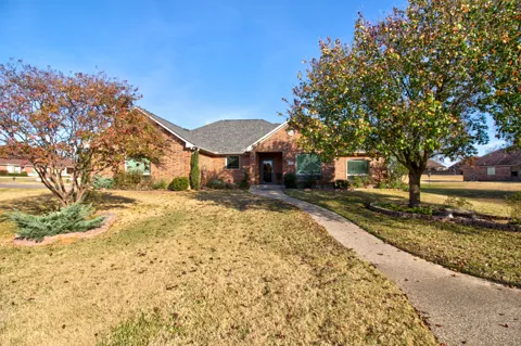 1321 Kiowa Drive E