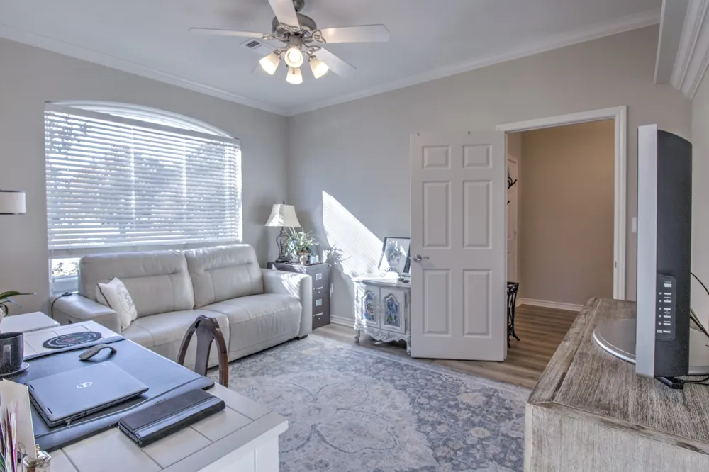1321 Kiowa Drive E Lake Kiowa, TX 76240