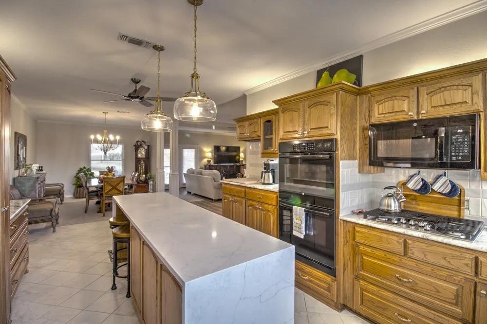 1321 Kiowa Drive E Lake Kiowa, TX 76240