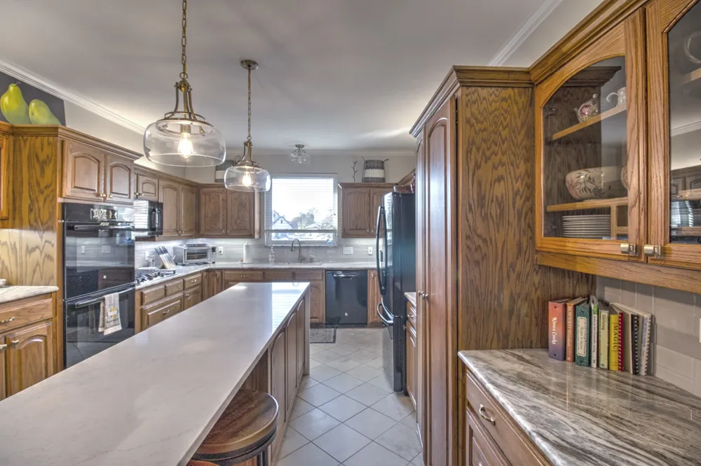1321 Kiowa Drive E Lake Kiowa, TX 76240