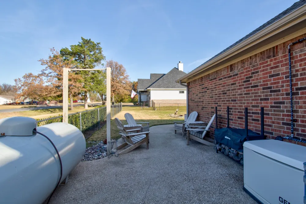 1321 Kiowa Drive E Lake Kiowa, TX 76240