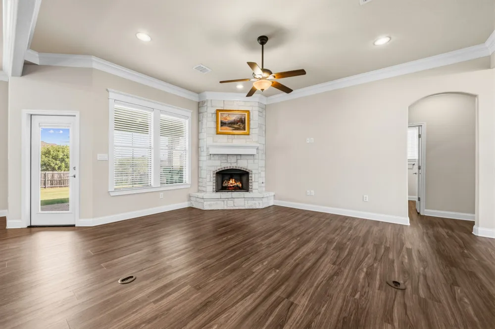 557 Perry Lane Robinson, TX 76706