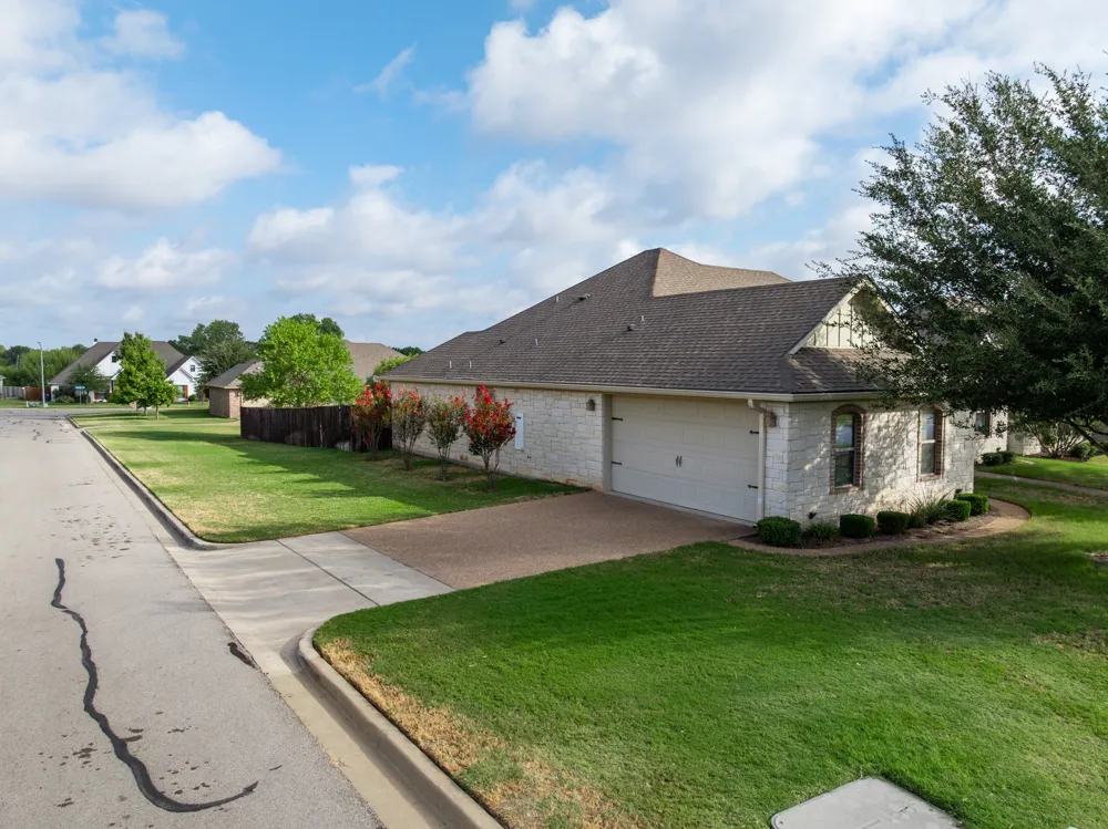 557 Perry Lane Robinson, TX 76706
