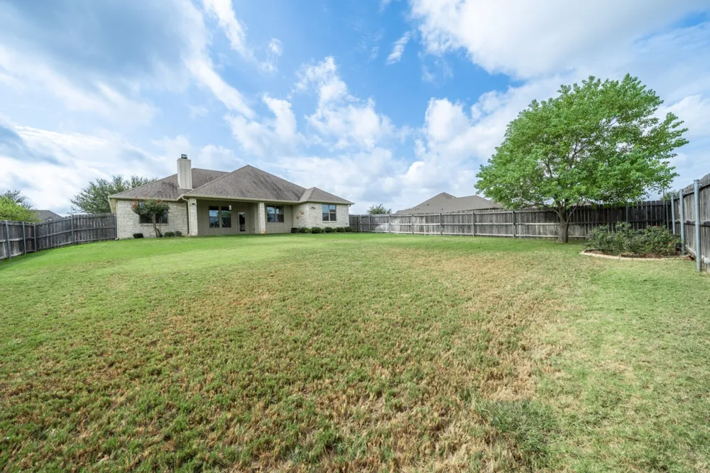 557 Perry Lane Robinson, TX 76706