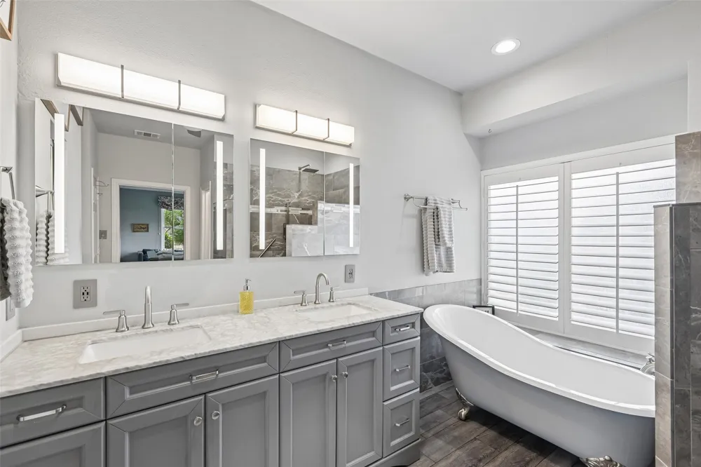 2928 Newport Drive Rockwall, TX 75032
