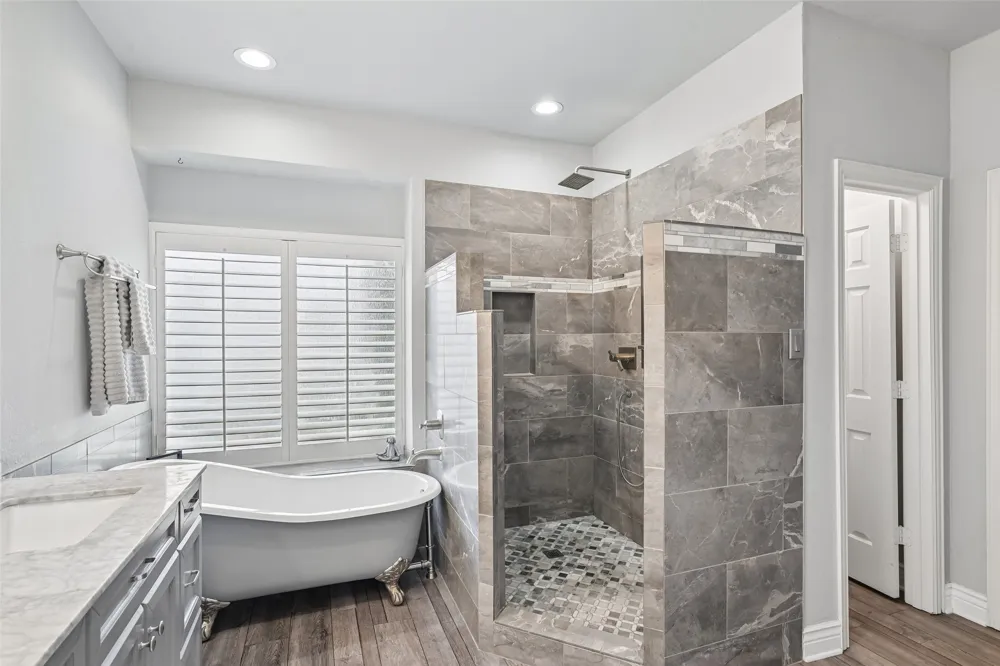 2928 Newport Drive Rockwall, TX 75032