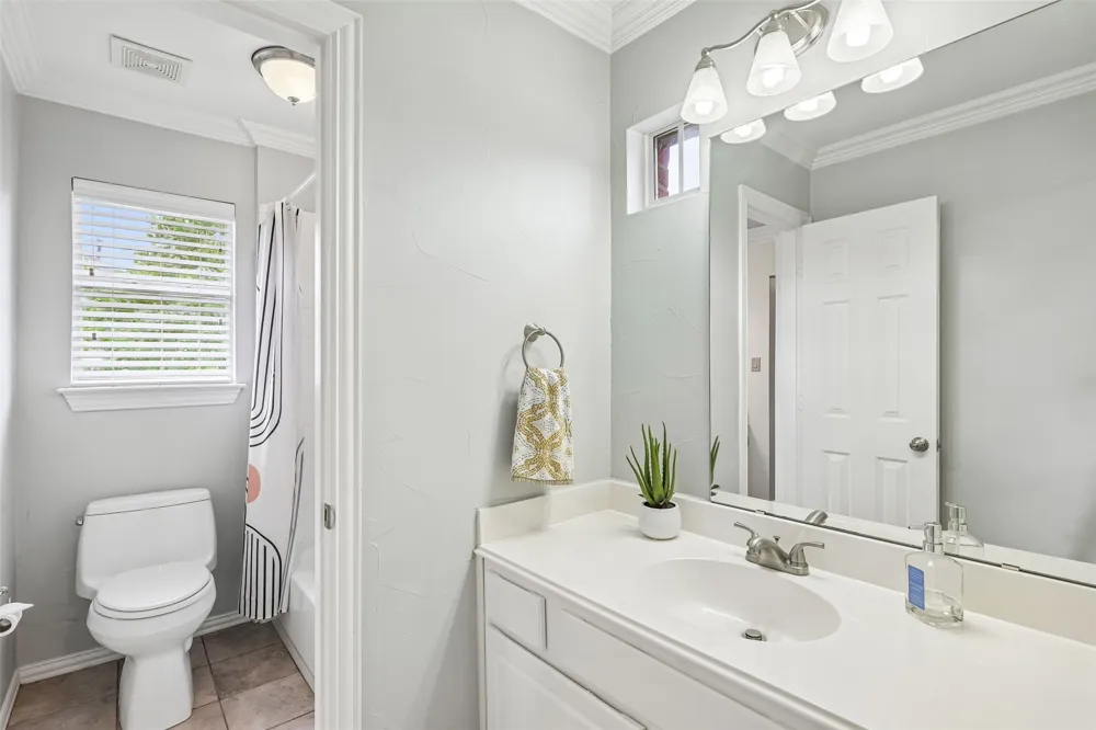 2928 Newport Drive Rockwall, TX 75032