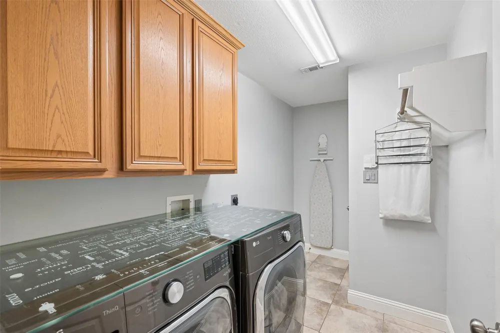 2928 Newport Drive Rockwall, TX 75032