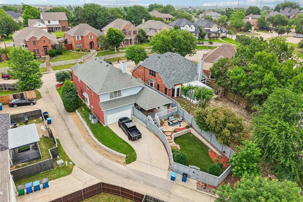 2928 Newport Drive Rockwall, TX 75032