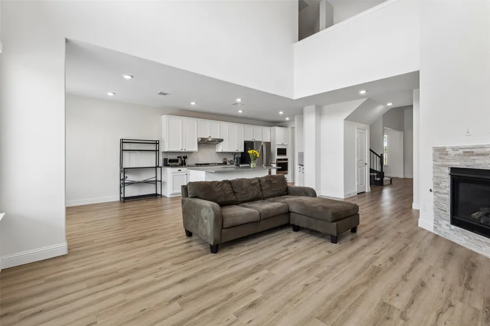 3103 Royal Lane Celina, TX 75009