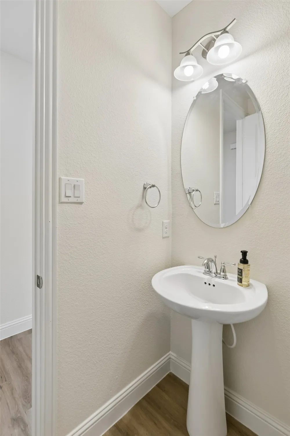 3103 Royal Lane Celina, TX 75009