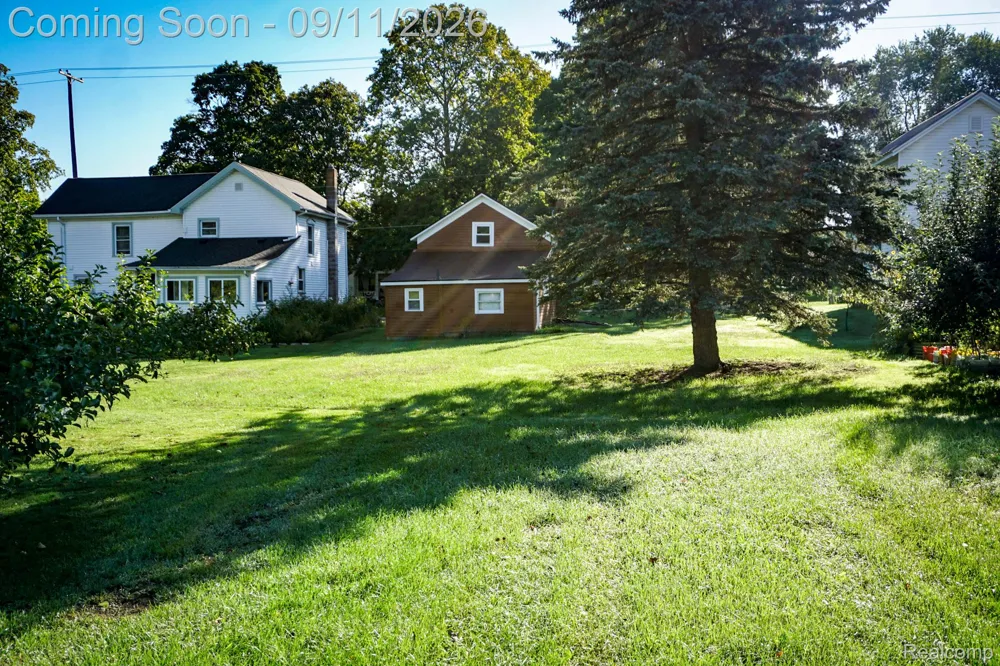 109 Church Street Byron Village, MI 48418