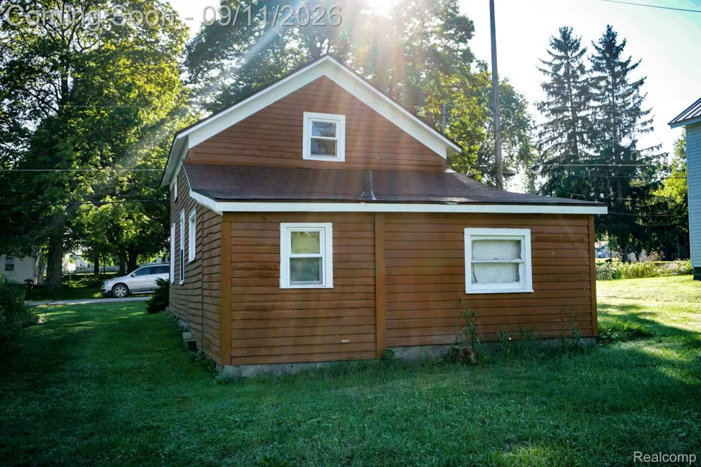 109 Church Street Byron Village, MI 48418