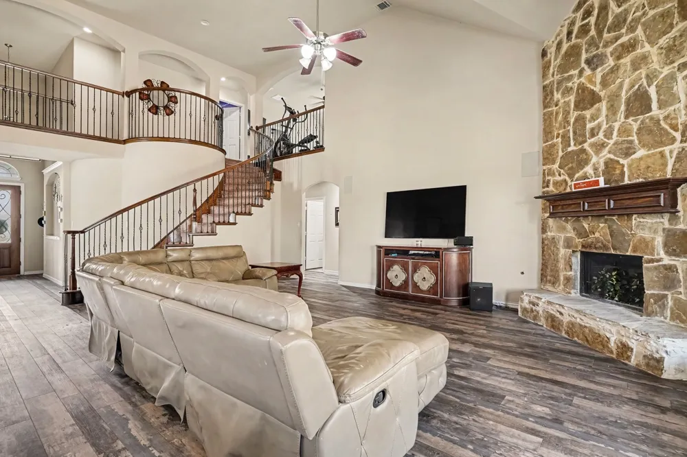 1613 Fiddleneck Street Fort Worth, TX 76177