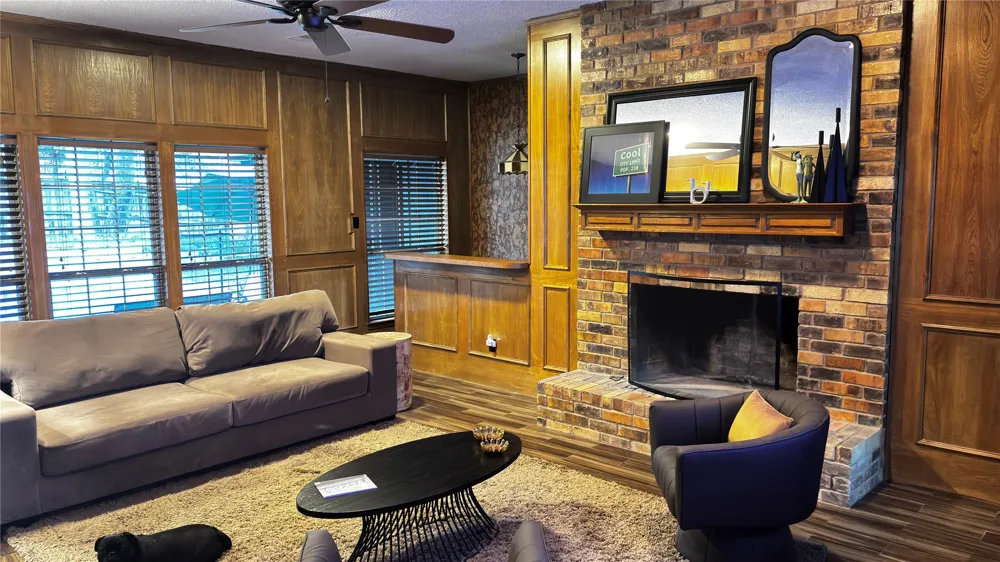 500 Sunlight Court Arlington, TX 76006