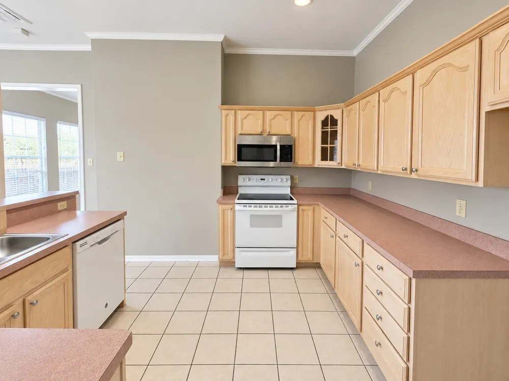 815 Valleybrooke Drive Arlington, TX 76001