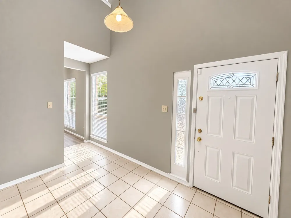 815 Valleybrooke Drive Arlington, TX 76001