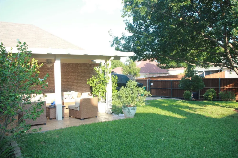 1005 Calgary Court Lewisville, TX 75077