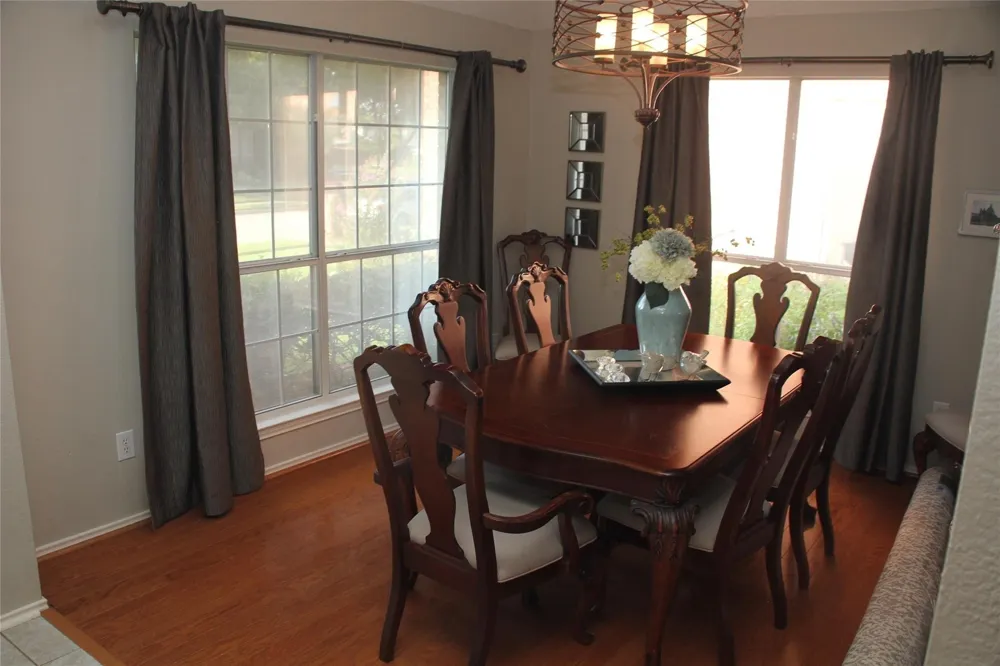 1005 Calgary Court Lewisville, TX 75077