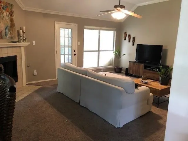 1005 Calgary Court Lewisville, TX 75077